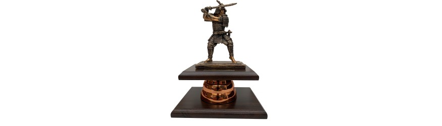 RESIN SAMURAI TROPHY MOUNTED ON WOOD VENEER BASE 9''